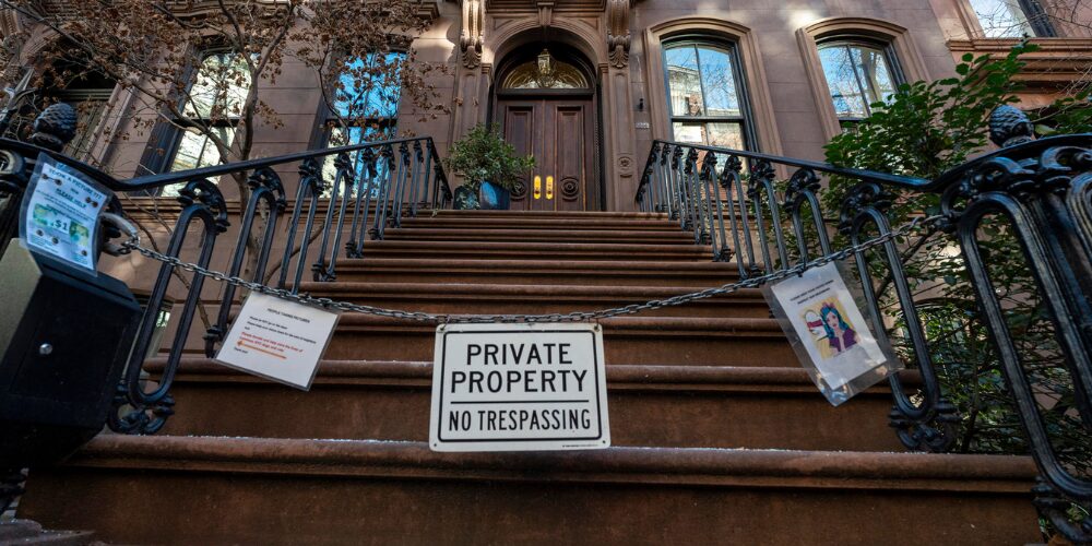 Dueño de la famosa casa de 'Sex and the City' se harta de las visitas