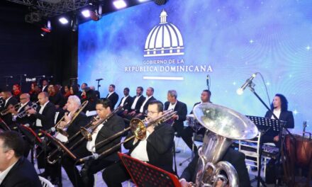 Presidente Abinader cierra Fiestas Navideñas con concierto en Mao