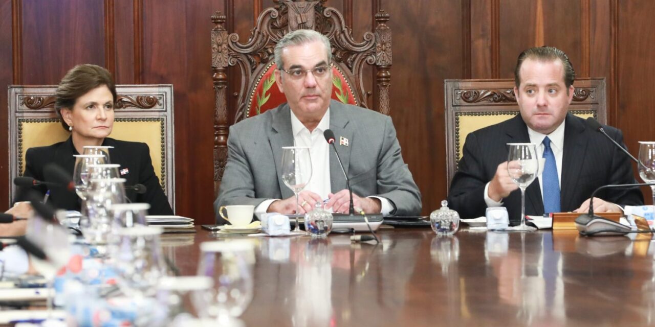 Presidente Abinader revisa Metas de Gobierno 2028 en reunión de Consejo de Ministros