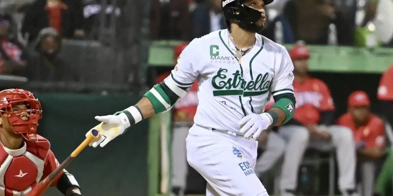 Estrellas blanquean al Escogido; Canó comanda ataque