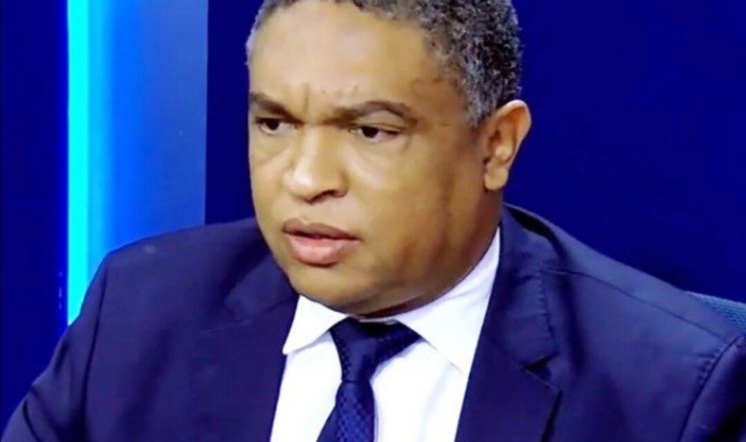 Yván Lorenzo afirma que el gobierno se negó a explicar los acuerdos con Barrick Gold al país