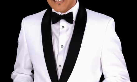 Alex Bueno se apodera del mercado musical con la holgorio “Pasa Cantando” a partir de 2025