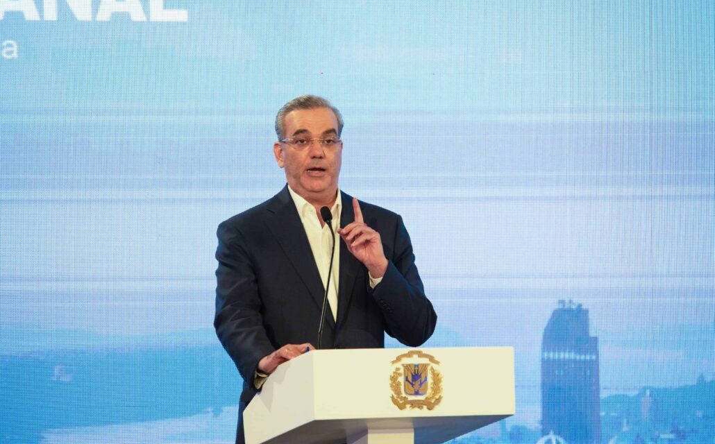 Abinader se molesta por bullying a los aguiluchos