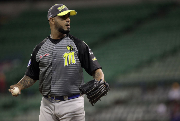 Vizcaya fortalece el licenciatura de los Tigres del Licey