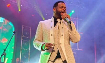 El talento de Yiyo Sarante sacudió el Teatro Ritz de Nueva Jersey