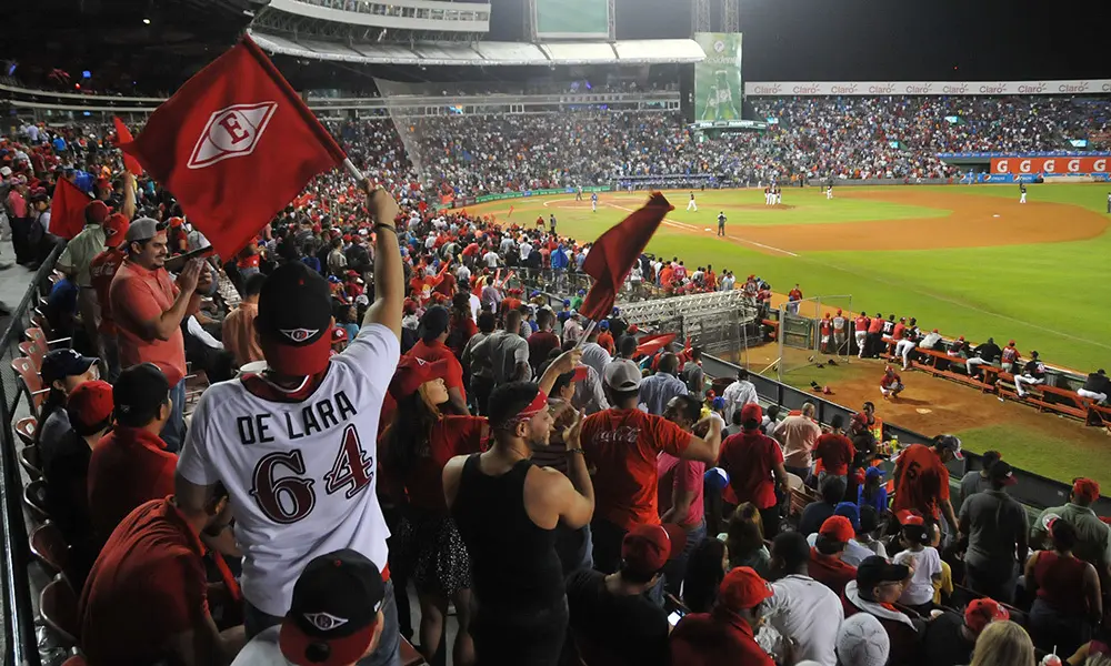 Licey y Escogido a las puertas de la décima final capitaleña