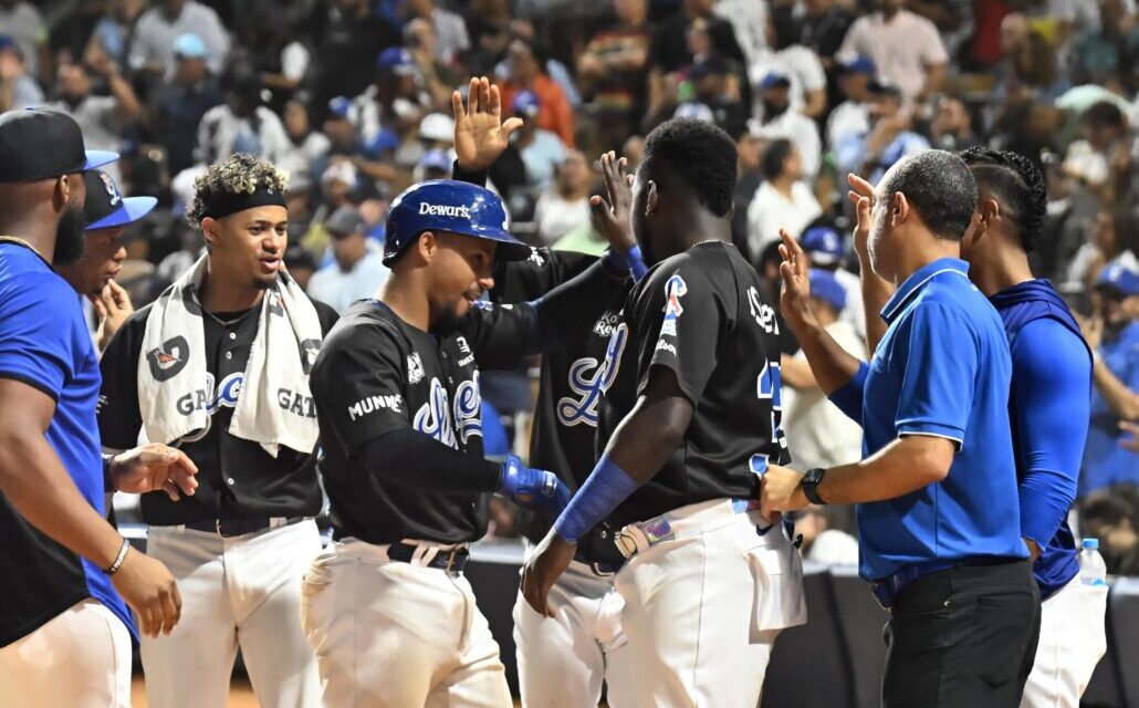 Resumen: Licey avanza a su tercera final consecutiva; Águilas frenan a los Leones