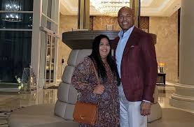 Mariano Rivera Y Su Esposa Clara Enfrentan Demanda Por Encubrimiento De Abuso Sexual