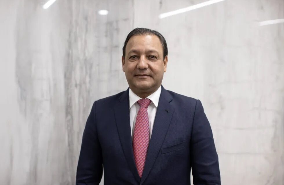 Abel planea rescatar al país en 2028