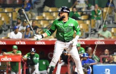 Estrellas derrotan al Licey en segunda marcha de la semifinal