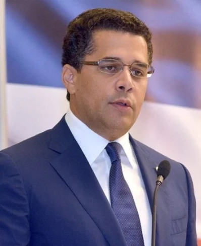 Abasaca dedica su 45 torneo de baloncesto al ministro David Collado