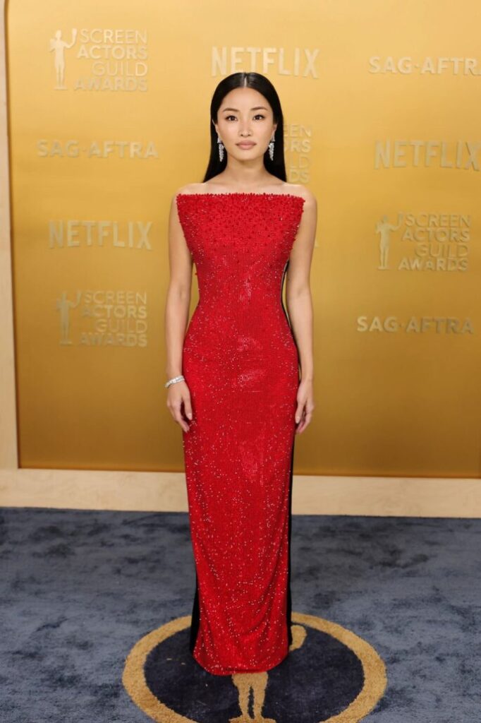 Glamour y elegancia desbordantes, comience los premios SAG 4 alfombra Glamour y elegancia desbordantes, comience la alfombra de los premios SAG | Último minuto