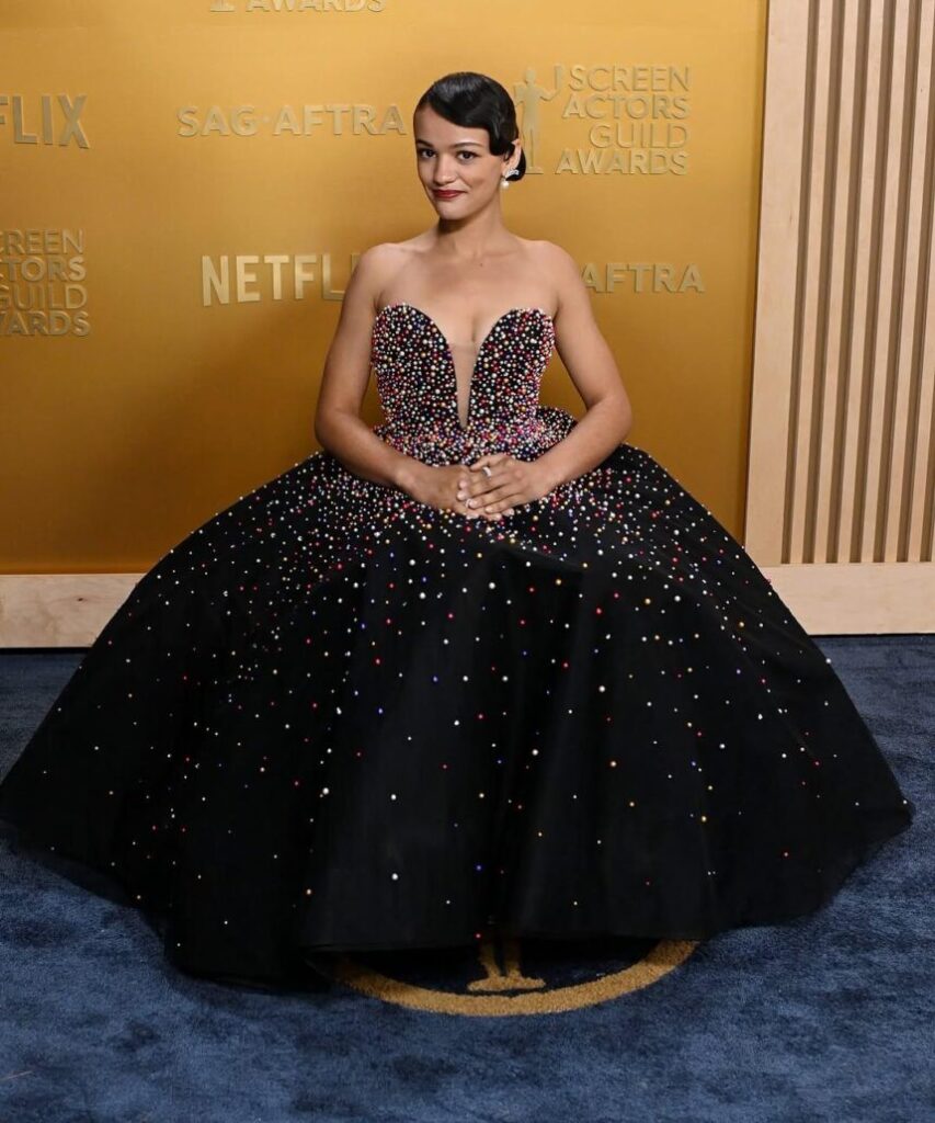 Glamour y elegancia desbordantes, comience los premios SAG 14 alfombra Glamour y elegancia desbordantes, comience la alfombra de los premios SAG | Último minuto