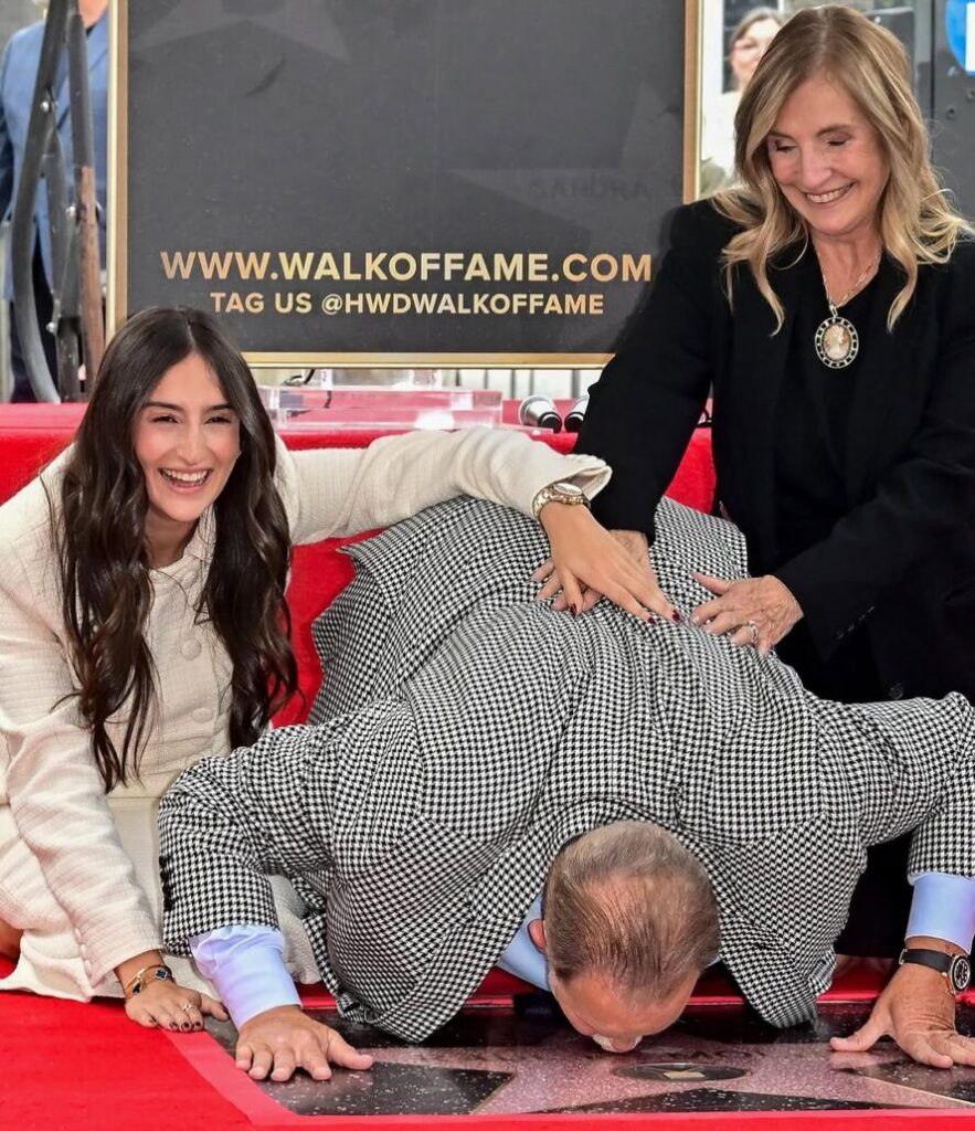 Lily Estefan y Raúl de Molina, de 'El Gordo y La Flaca', revelan su estrella en Hollywood | Último minuto