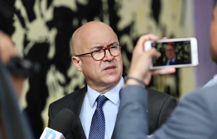 Francisco Domínguez Brito: «Lo que está sucediendo en Haití amenaza seriamente a la República Dominicana».