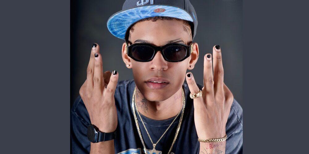 Dilon Baby es arrestado por miembros de la Policía Nacional