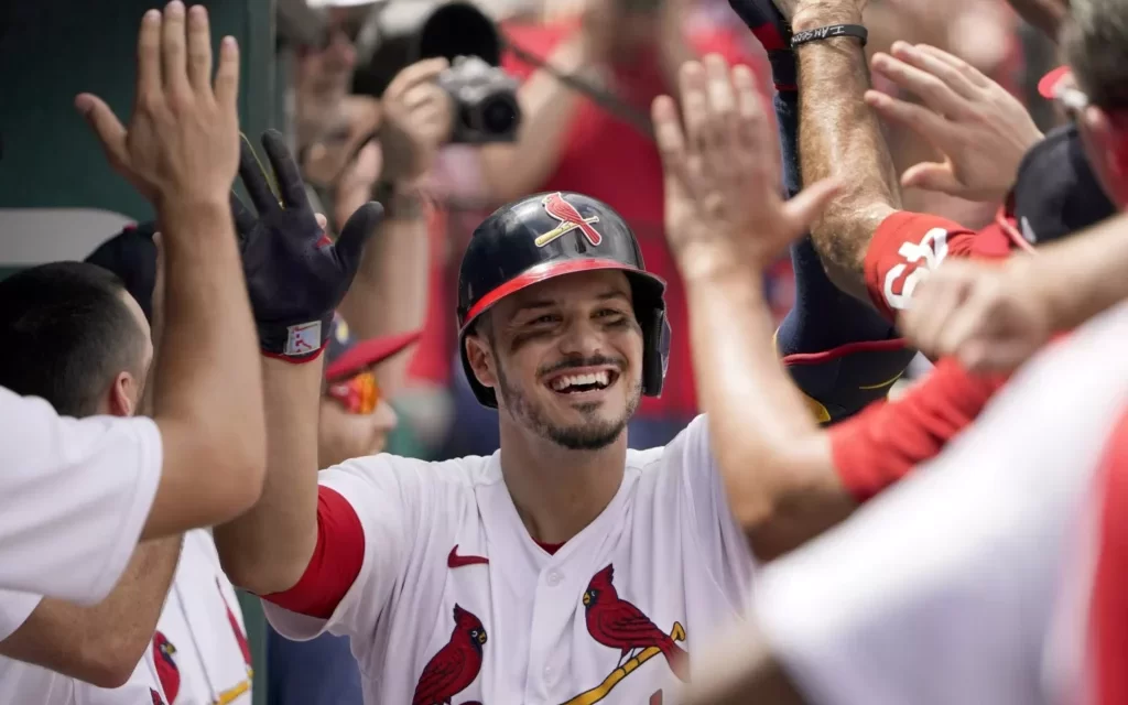 Medias Rojas y Cardenales estarían en conversaciones por Arenado 