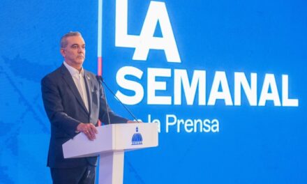 Abinader propone restringir la publicidad estatal para los medios que difunden la desinformación