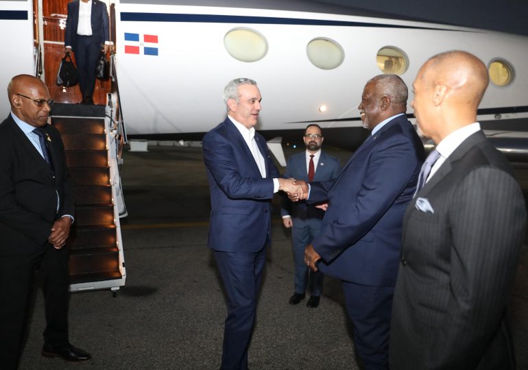 El presidente Abinader llega a Guyana para musitar en International Energy Conference