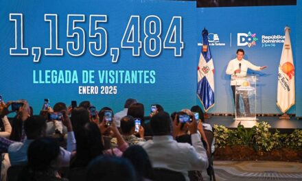 El turismo dominicano establece récord con 1.15 millones de visitantes en enero de 2025
