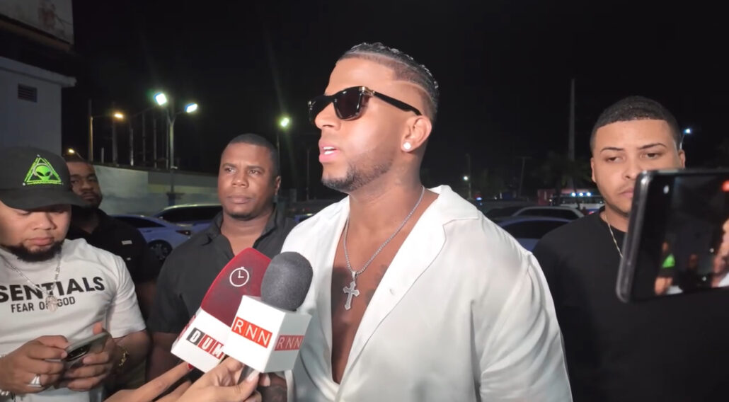 La loca desing acompaña a la comunidad de Félix Cumbé en su funeral