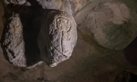 La minería amenaza el arte rupestre antiguo en las cuevas de Pomier