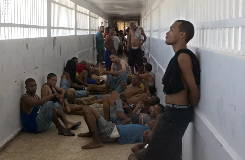 Las prisiones dominicanas enfrentan preocupaciones sobre el acumulación y los derechos humanos
