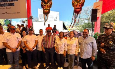 Estiman más de 60,000 visitantes en el primer domingo del Carnaval.