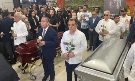 Guardia de honor en funeral a Mendy López y Juan José Tejada