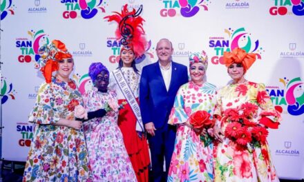 Santiago presenta su carnaval 2025