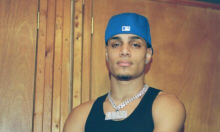 Chavi Leons presenta «ascensor» una diversión