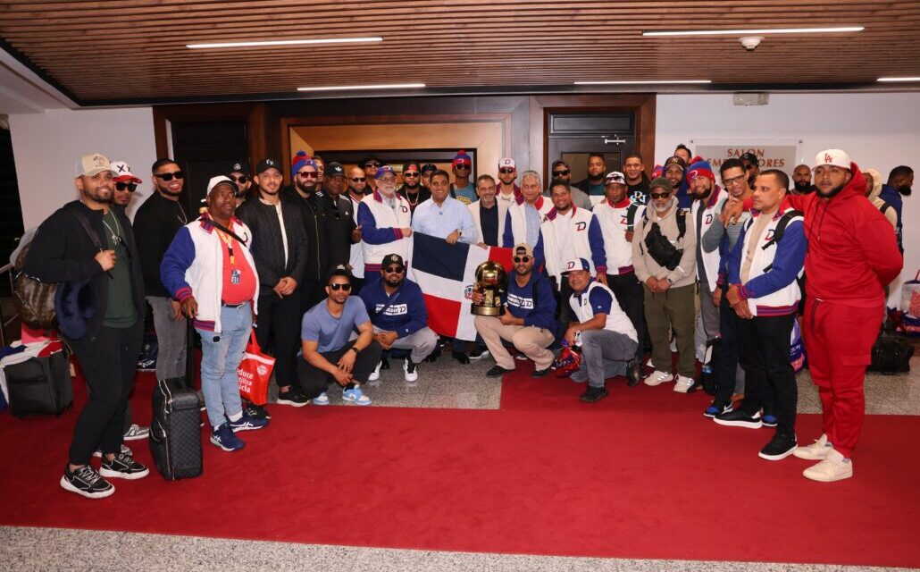 Leones del Escogido regresan al país tras vencer la Serie del Caribe Mexicali 2025