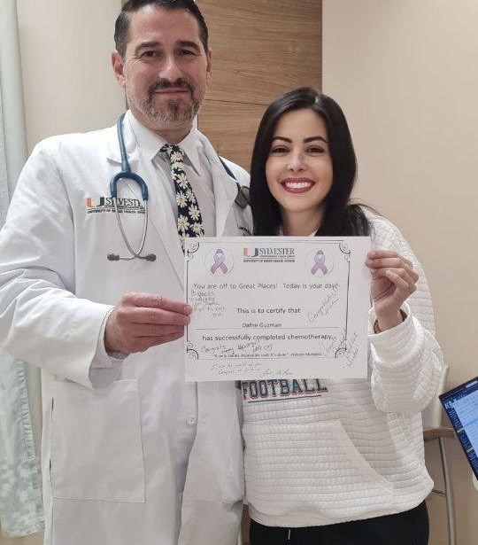 Dafne Guzmán excede el cáncer luego de malquistar solo un 30% de probabilidad de vida