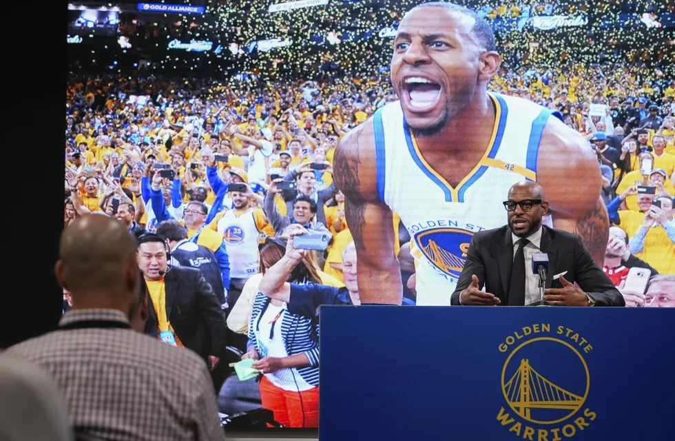 Los Golden State Warriors retiran el número de Andre Iguodala tras una carrera legendaria