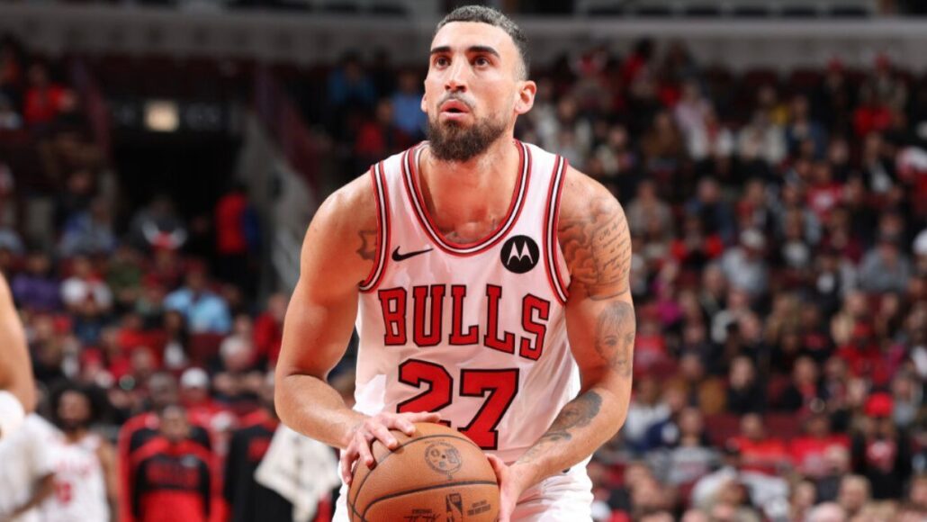 Chris Duarte es dejado escapado por los Bulls de Chicago tras movimiento de tres equipos