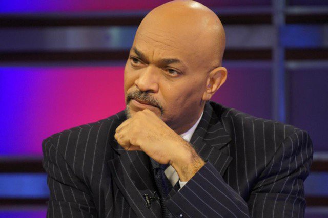 «No será fácil llenar el hueco que deja con su fallecimiento el narrador deportivo Mendy López», asegura Nelson Javier