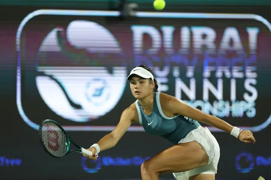La tenista Raducanu es acosada en Dubai y la WTA expulsa al simpatizante de todos sus torneos