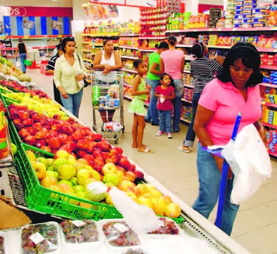 10 limitaciones «serias» de los consumidores dominicanos, según FundECom
