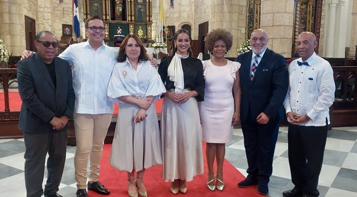 Acroarte celebra sus logros con una masa de bono de elegancia en su 41 aniversario