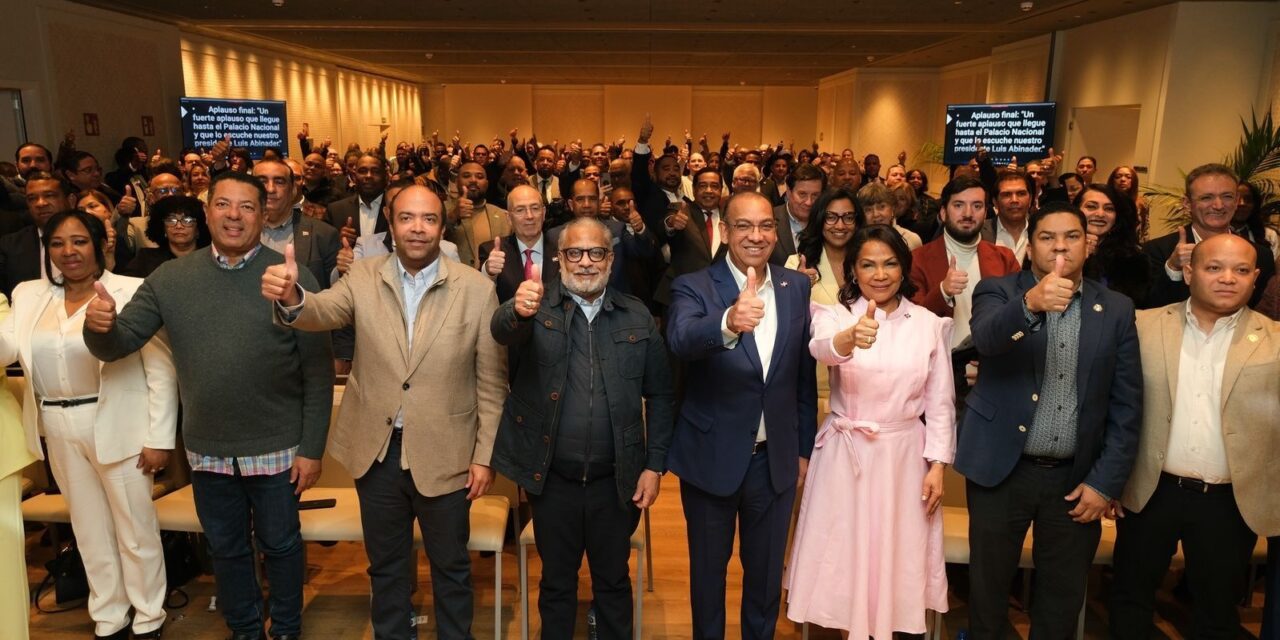 Deligne exhorta en España la defensa del presidente y el gobierno del gobierno