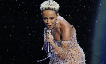 Doja Cat y Queen Latifah, las mujeres dieron voz a los homenajes a James Bond y Quincy Jones