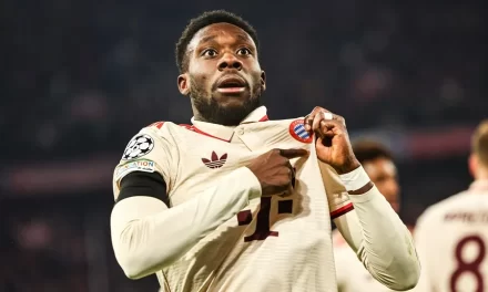 Alphonso Davies se rompe el tendón cruzado y se pierde lo que queda de temporada