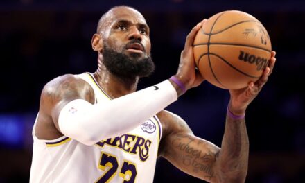 LeBron James hace historia: Primer tahúr en alcanzar los 50,000 puntos en la NBA