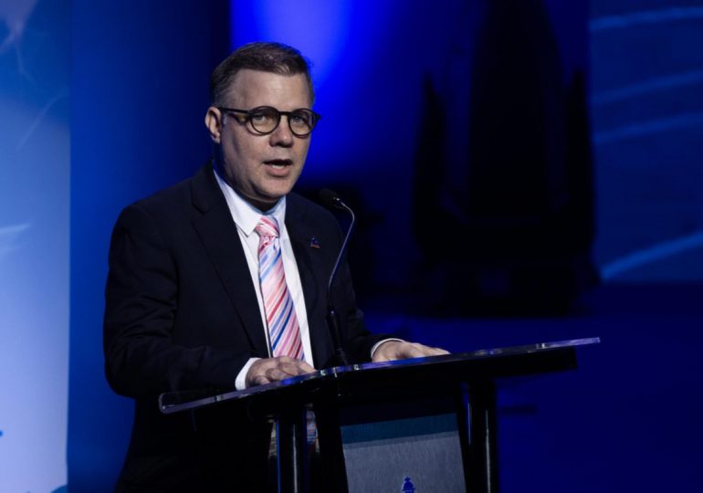 El Ministerio de Cultura se reunirá con el Premio Nacional de Literatura 2025 Efraim Castillo