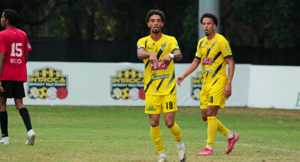 Moca FC vence 0-2 al Barcelona y sigue en encumbramiento en la Copa LDF 2025