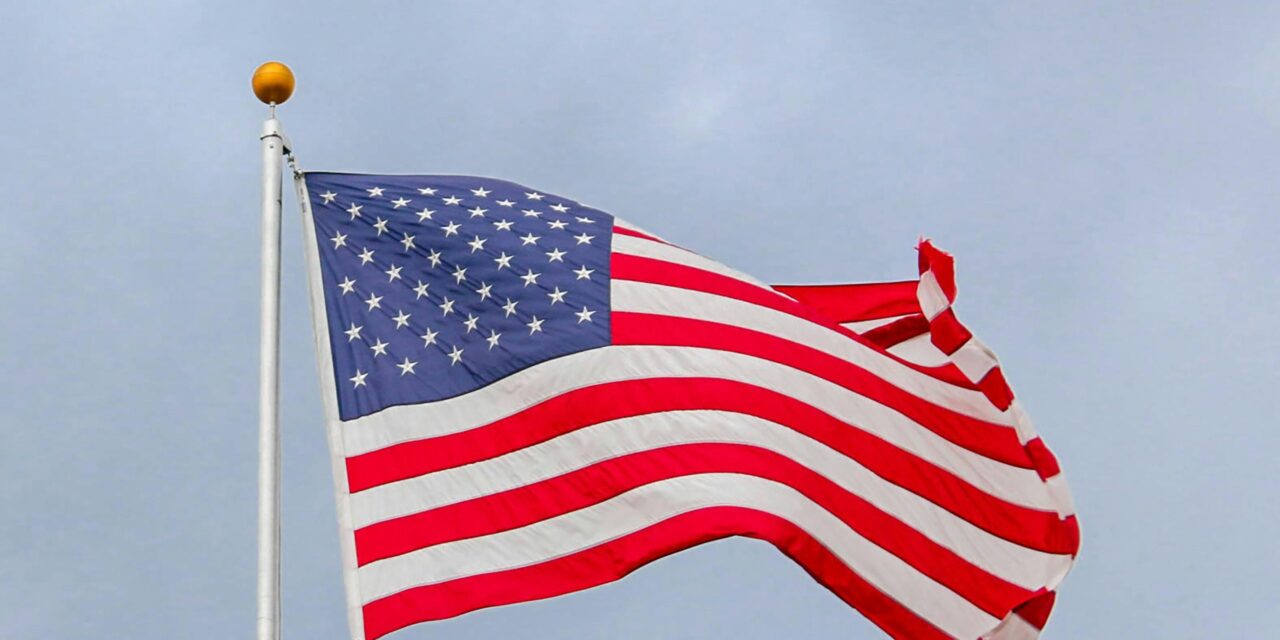 La embajada de los Estados Unidos insta a los ciudadanos a respetar las leyes dominicanas mientras cita