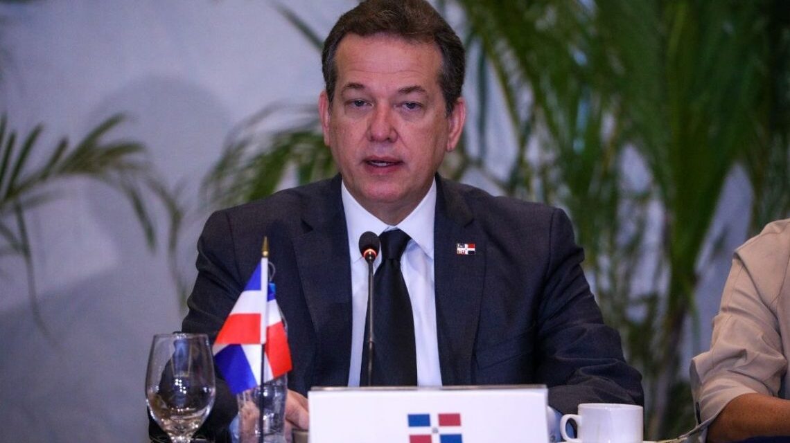 MICM aplaude la audacia de los Estados Unidos de blandir la prohibición de las exportaciones de azúcar dominicanas