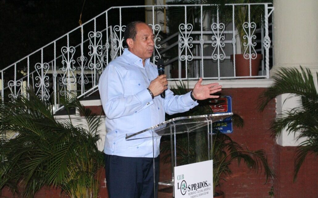 Club Los Prados honra la memoria del expresidente Johnny Marte