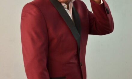 Elvis Liriano rinde homenaje al caprichoso de Bachata