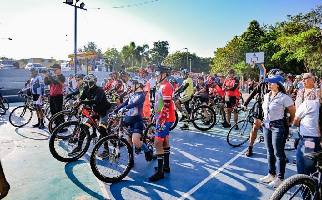 Alcaldía de Santiago realiza “Bicicleteando por el Yaque”
